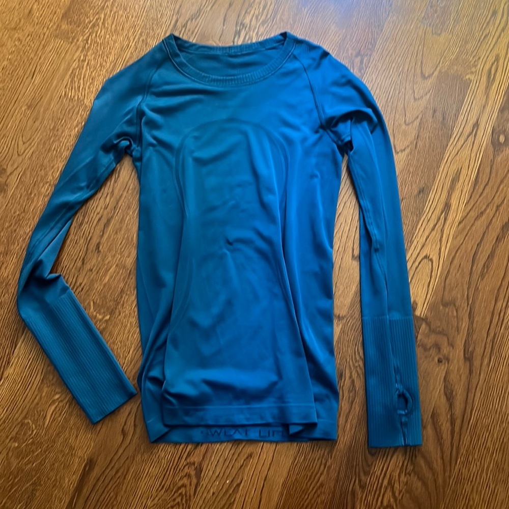Lululemon shirt